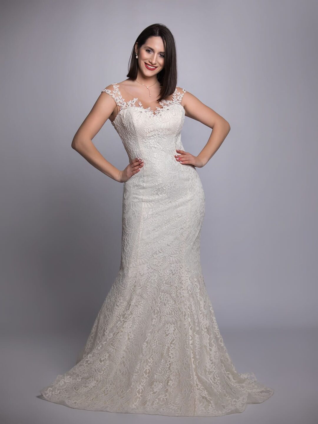 Γοργονέ νυφικό από γαλλική 3D ανάγλυφη δαντέλα