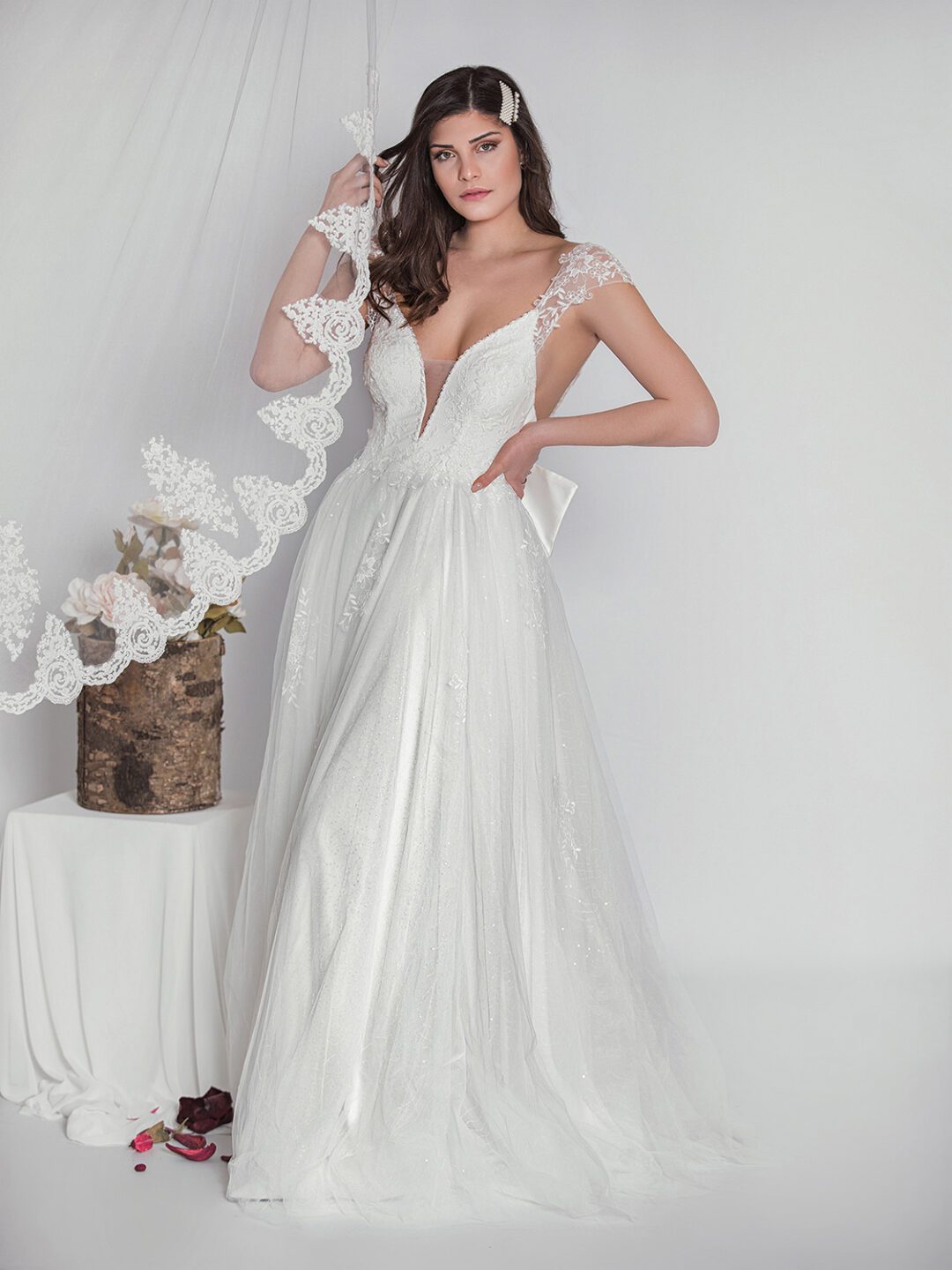 Boho vintage νυφικό σε Άλφα γραμμή από γαλλικό τούλι