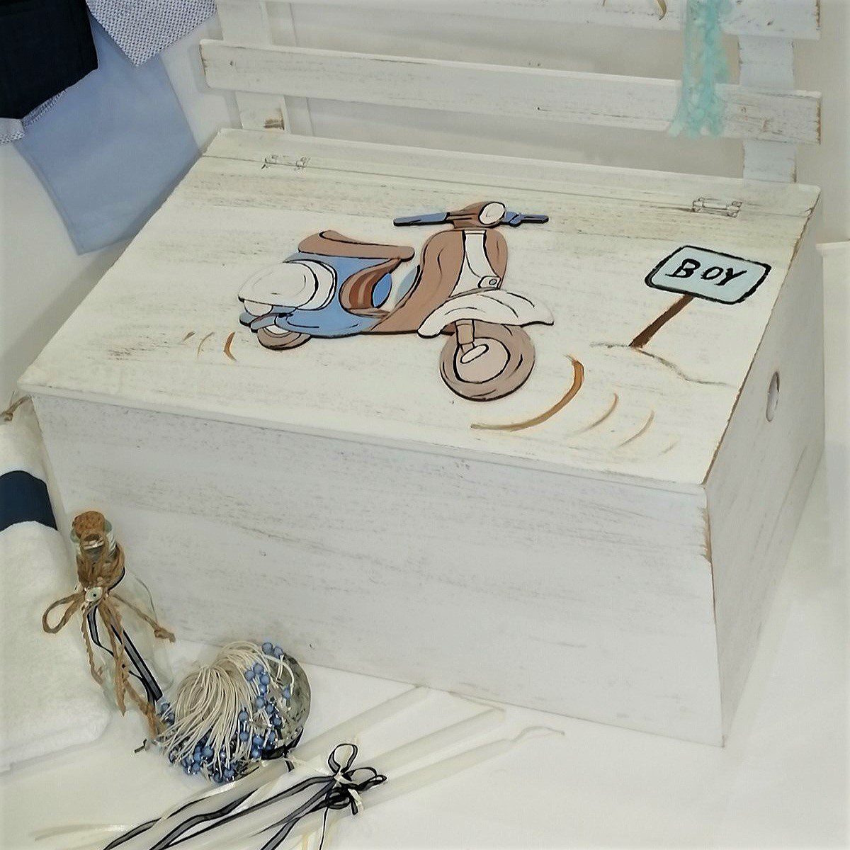 Σετ βάπτισης με θέμα Βέσπα, με ρούχο και παπούτσι