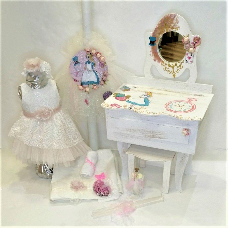 Σετ βάπτισης με Boudoir και θέμα την Αλίκη στη χώρα των θαυμάτων