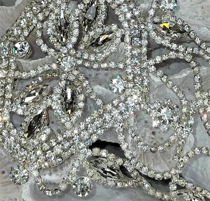 Νυφικό αξεσουάρ για τα μαλλιά με στρας