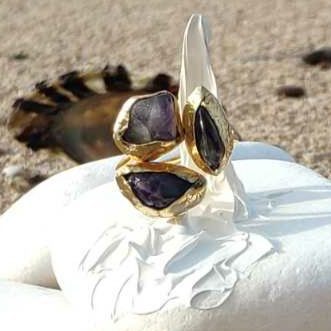 Επιχρυσωμένο Δαχτυλίδι με 3 πέτρες από φυσικά ορυκτά