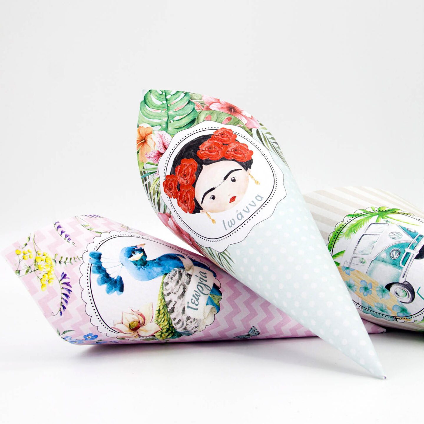 Κουτάκι σε σχήμα χωνάκι για γλυκίσματα, για την θεματική διακόσμητη του Candy Bar της βάπτισής σας