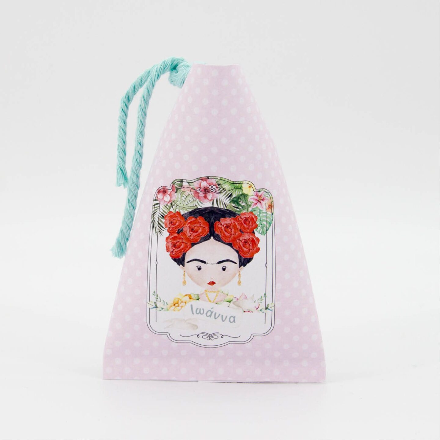 Κουτάκι σε σχήμα πυραμίδας για γλυκίσματα, για την θεματική διακόσμητη του Candy Bar της βάπτισής σας