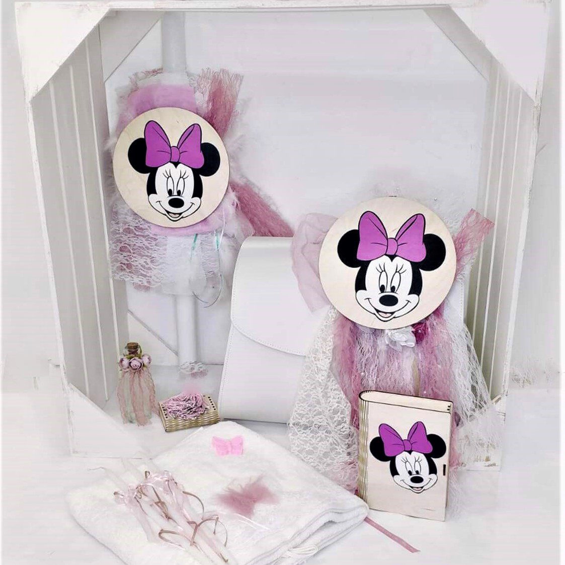 Πλήρες σετ βάπτισης για κορίτσι με θέμα τη μίννιε minnie mouse