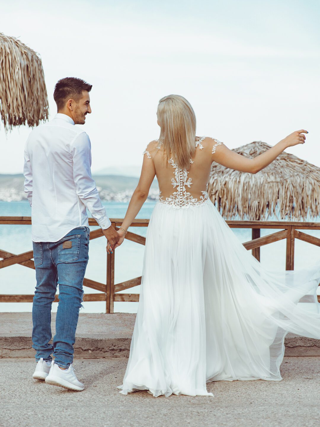 2E1A7894hret Εντυπωσιακό νυφικό με tatoo effect μπούστο και glitter στη φούστα