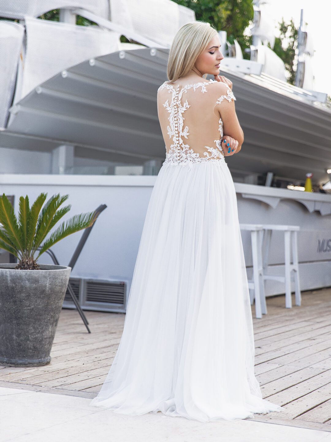 2E1A7900hret Εντυπωσιακό νυφικό με tatoo effect μπούστο και glitter στη φούστα