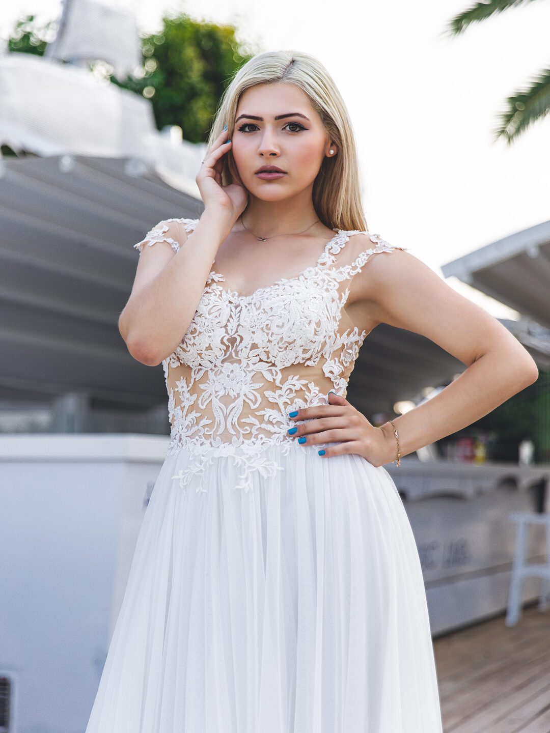 2E1A7915hret Εντυπωσιακό νυφικό με tatoo effect μπούστο και glitter στη φούστα