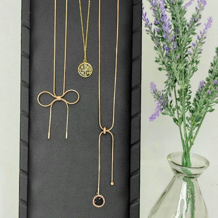 Επίχρυσο κολιέ με σχέδιο , αλυσίδα 40 εκ. Χειροποίητη δημιουργία