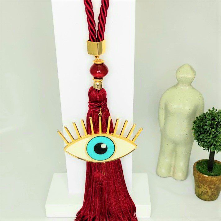 Γούρι 2022 με μεγάλο μάτι