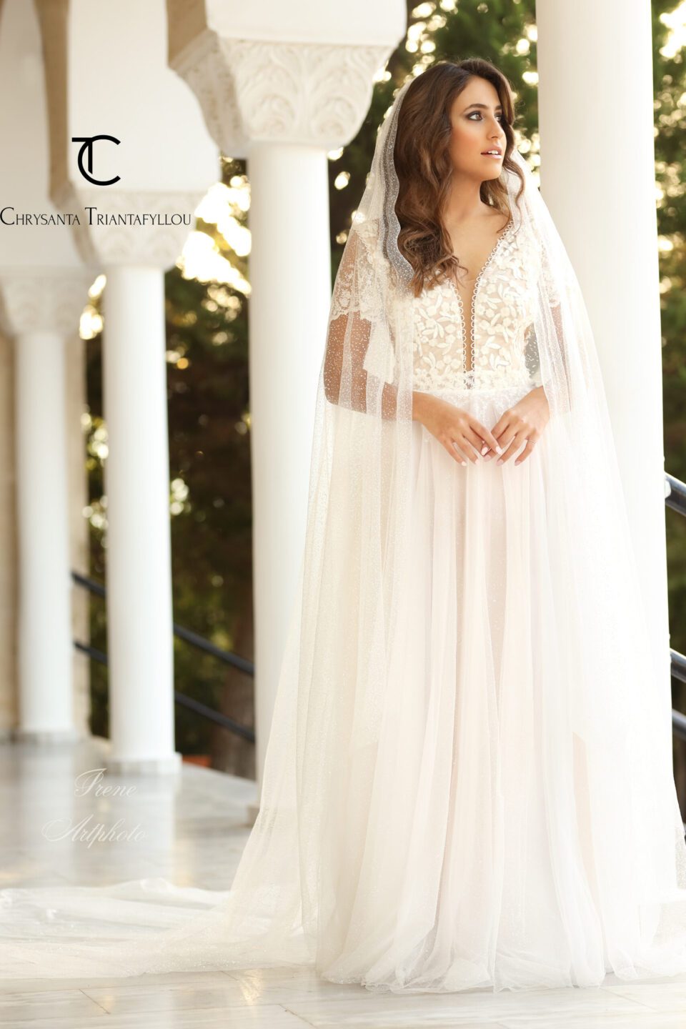 Boho shic νυφικό από γαλλικό τούλι και ανάγλυφη δαντέλα