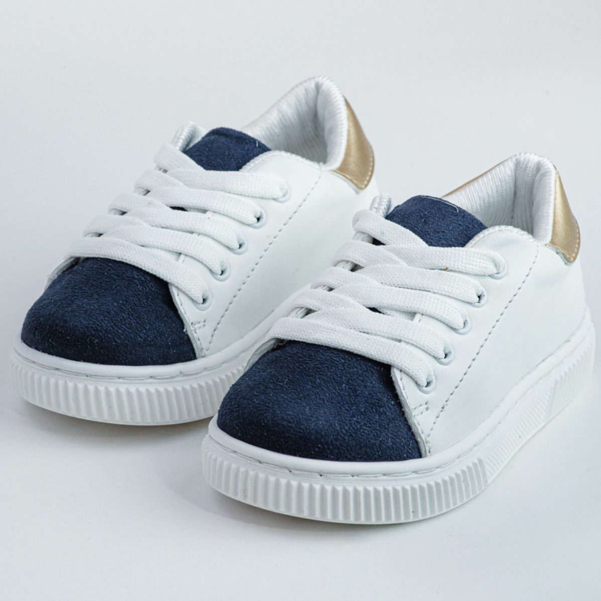 Βαπτιστικά παπούτσια τύπου sneakers, σε άσπρο με σκούρο μπλε και χρυσό