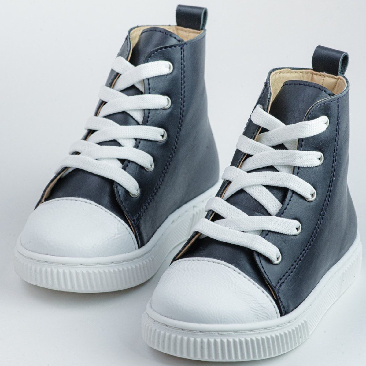 Βαπτιστικά παπούτσια μποτάκια τύπου all star, σε μπλε σκούρο navy blue