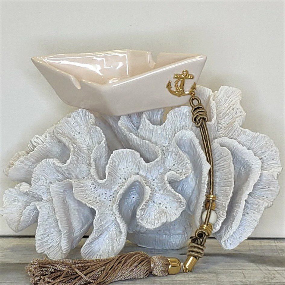 Γο΄θρι 2023 κεραμική βάρκα τασάκι