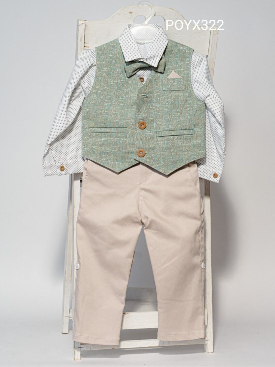 IMG-c28f51430c48bb630948f9a0a1e9294c-V Βαπτιστικό κοστούμι με γιλέκο και παπιγιόν, σε εκρού με πράσινο μέντα. Σε περίπτωση έλλειψης αποθέματος απαιτούνται έως 15 εργάσιμες για την παραγωγή του