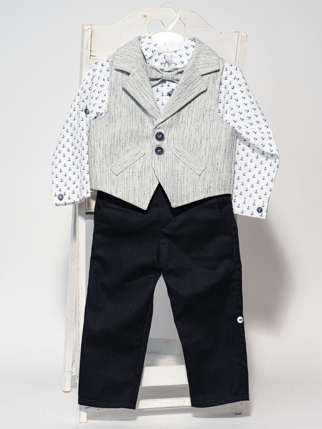 Βαπτιστικό κοστούμι με γιλέκο και παπιγιόν, σε μπλε σκούρο με ανοιχτό γκρι