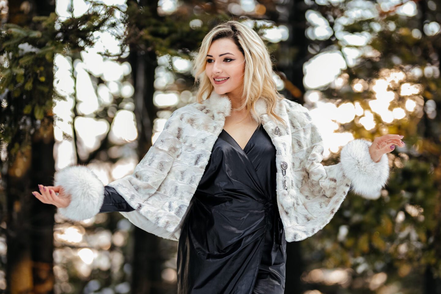 17 Γούνινη κάπα American Mink με γιακά Canadian Fox