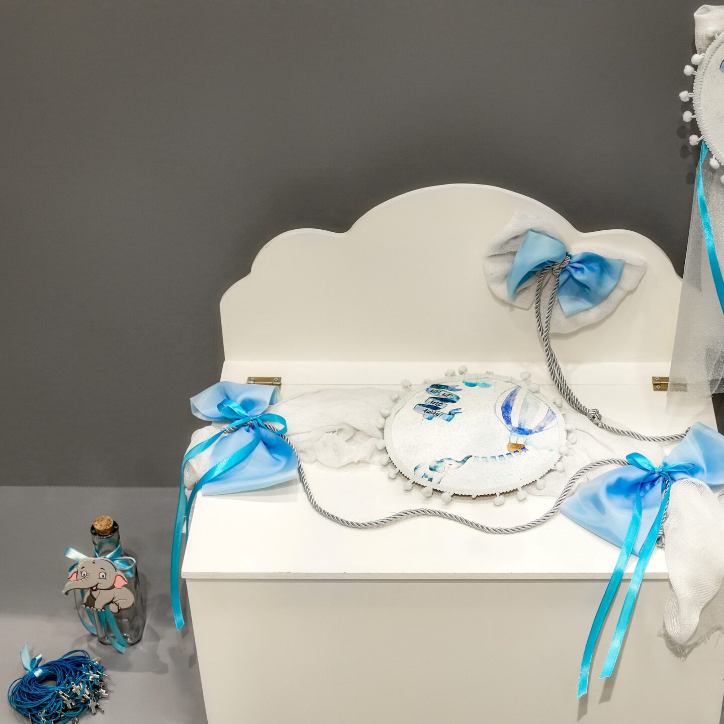 Πλήρες σετ βάπτισης ελεφαντάκι με αερόστατο