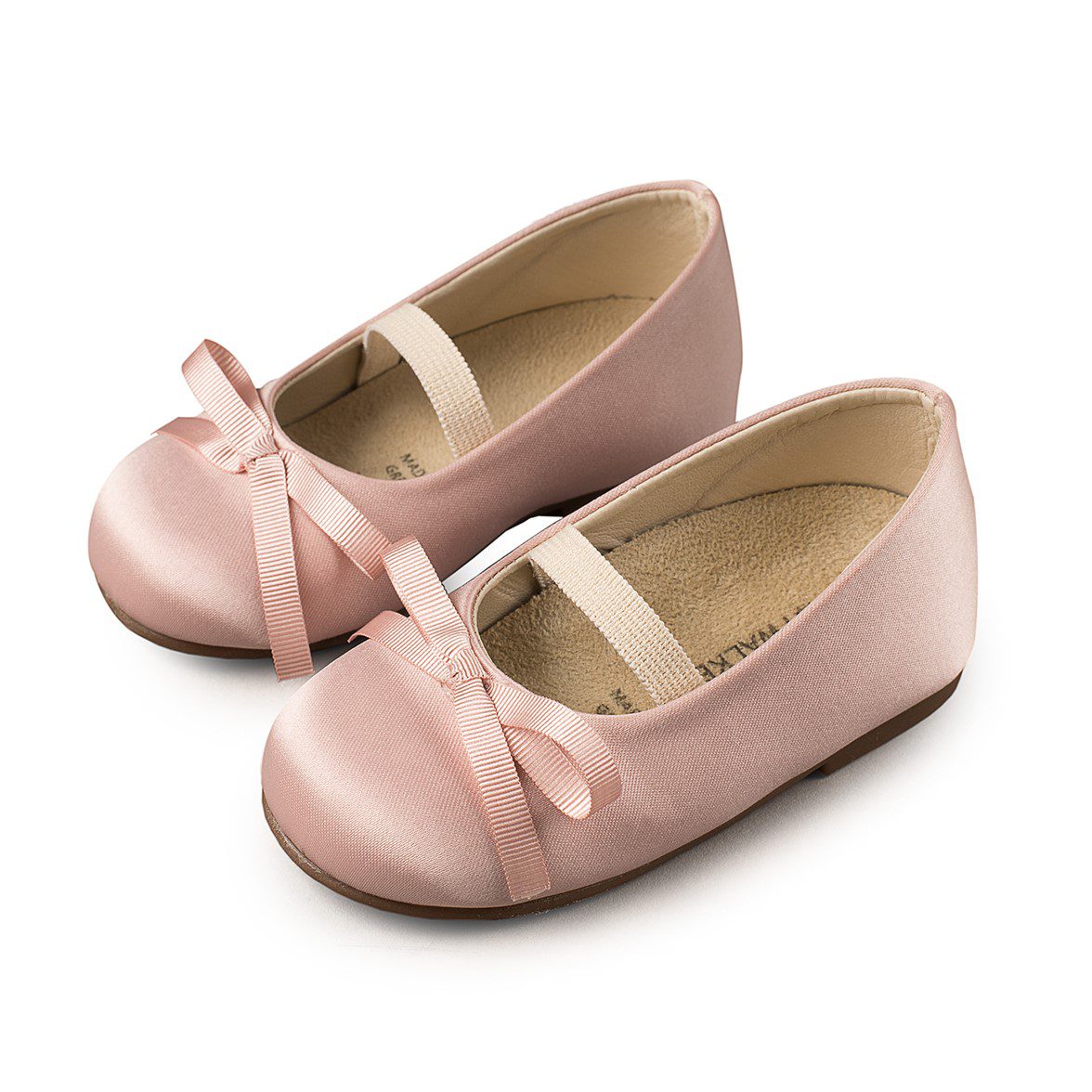 Χειροποίητα βαπτιστικά παπουτσάκια μπαρέτα σε ροζ από δέρμα και ύφασμα που αναπνέει. Ανατομικός δερμάτινος πάτος κατάλληλος για τα πρώτα βήματα του παιδιού. Ελληνικής ραφής