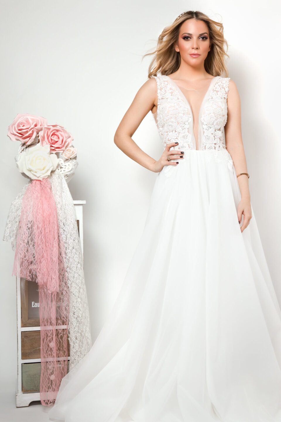 Εντυπωσιακό Νυφικό με μπούστο δαντέλα