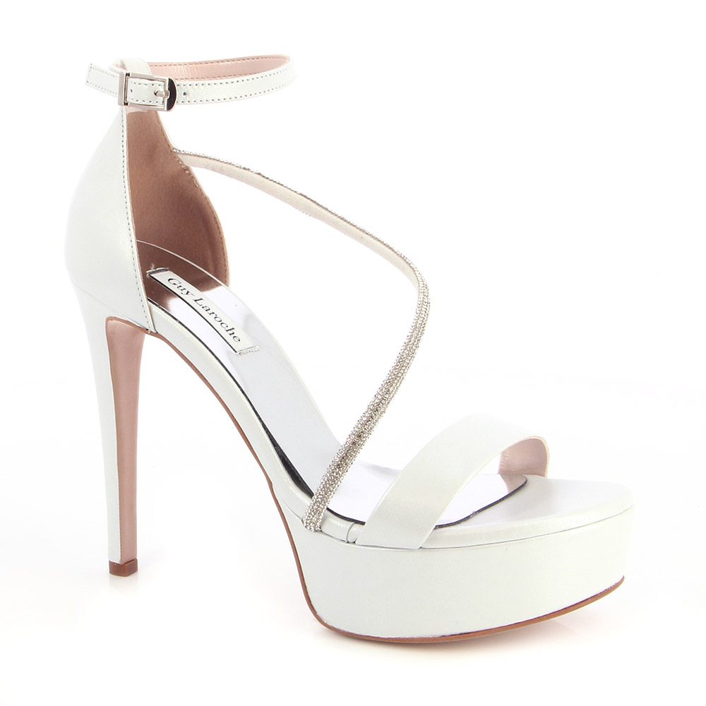 Νυφικά παπούτσια Guy Laroche λευκά