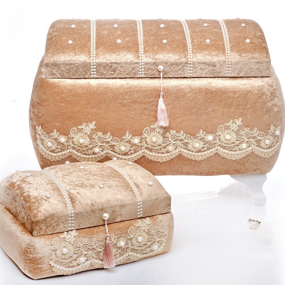 Πλήρες σετ βάπτισης Vintage με βελούδινο μπαούλο