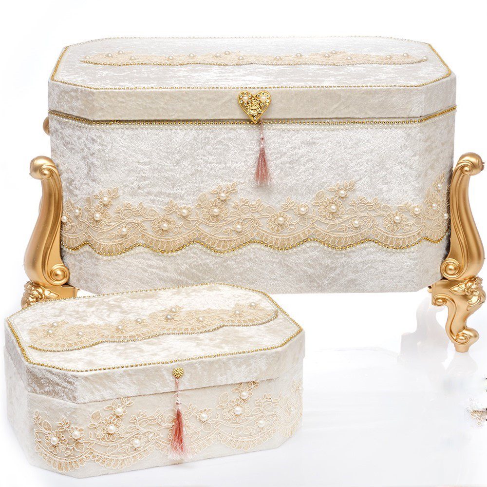 Πλήρες σετ βάπτισης Vintage με βελούδινο μπαούλο