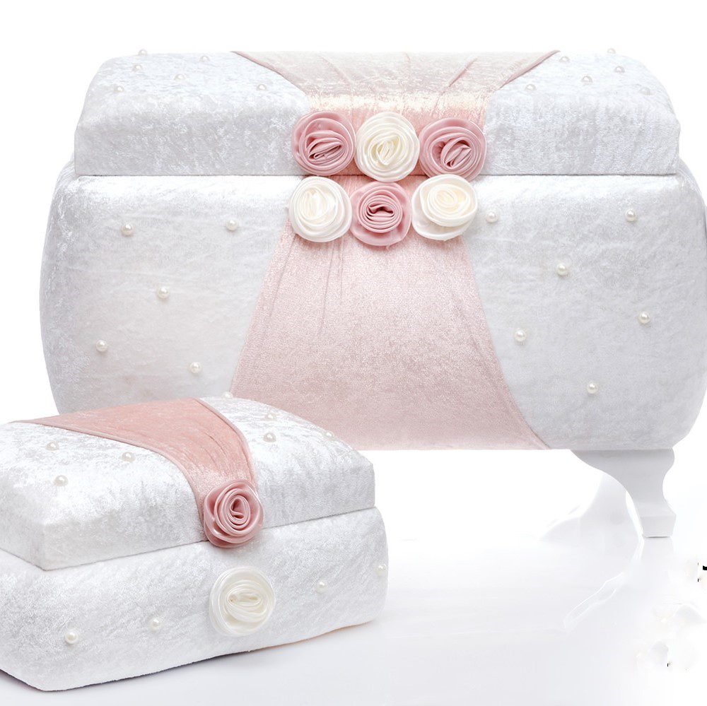 Πλήρες σετ βάπτισης Vintage με βελούδινο μπαούλο