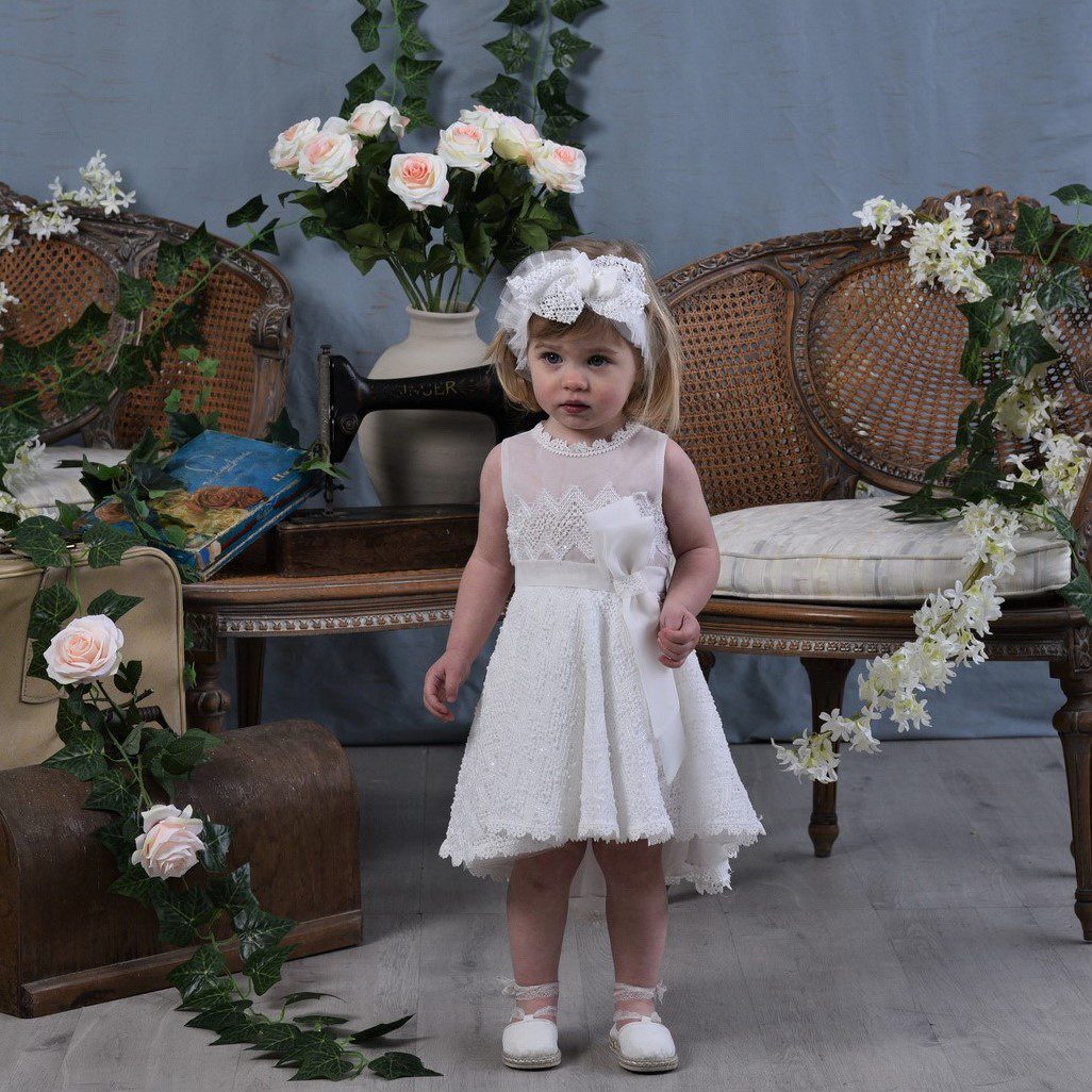 362 Vintage βαπτιστικό φόρεμα σε λευκό με ουρά