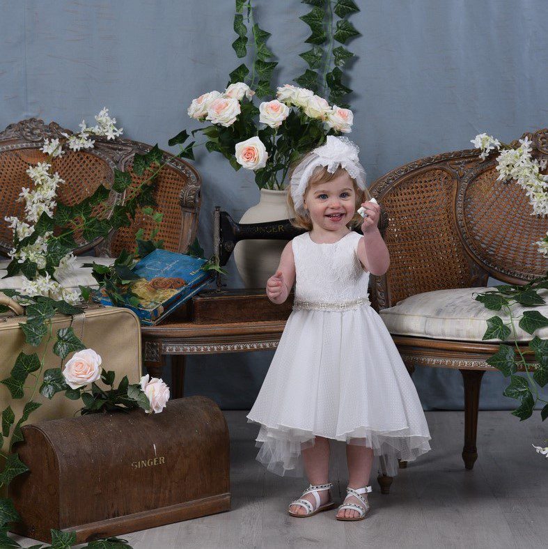 Vintage βαπτιστικό φόρεμα σε λευκό