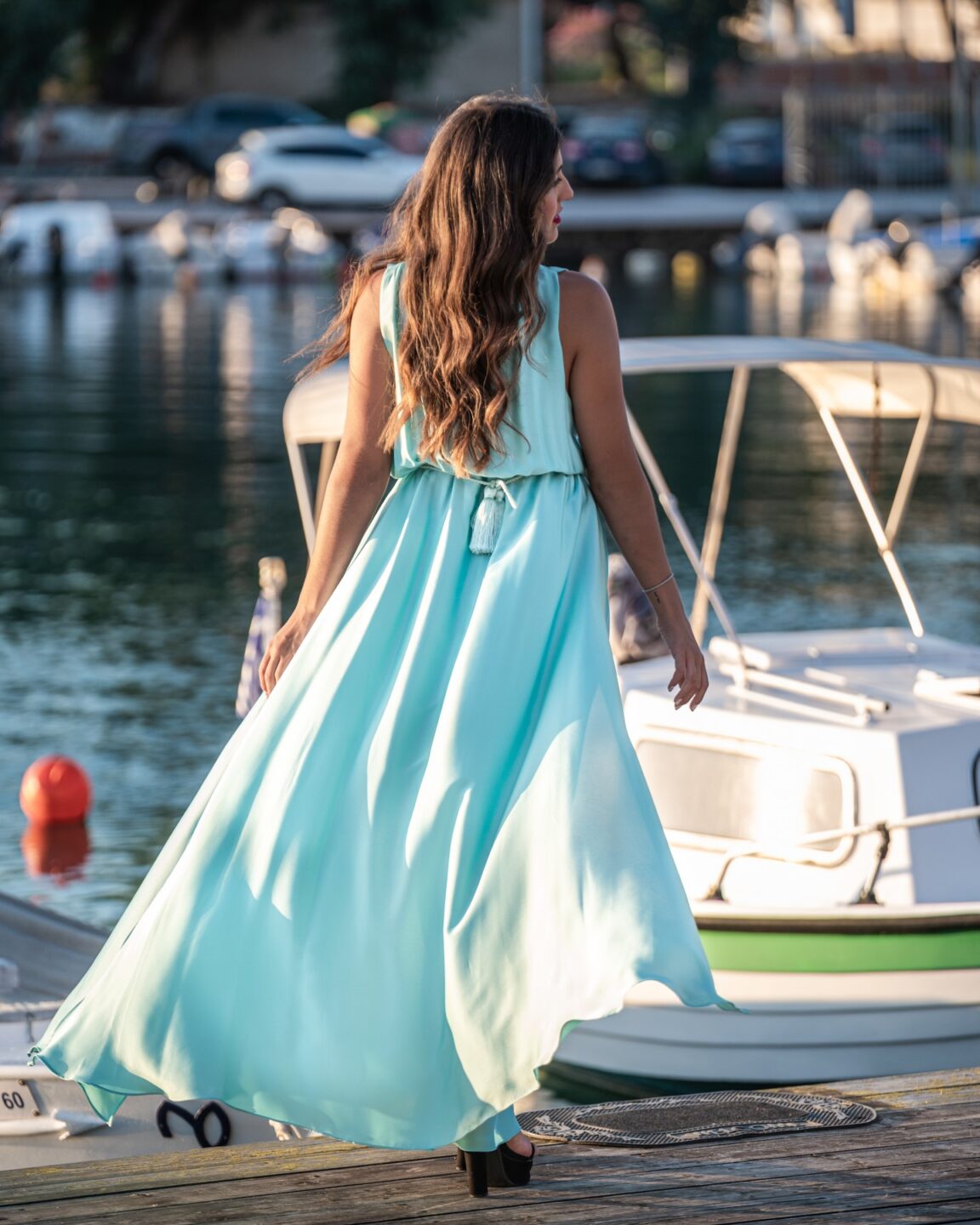 Maxi αέρινο φόρεμα με μπούστο κρουαζέ σε βεραμάν