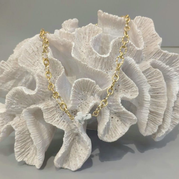 Επίχρυσο κολιέ κρίκοι και εκρού σταυρό