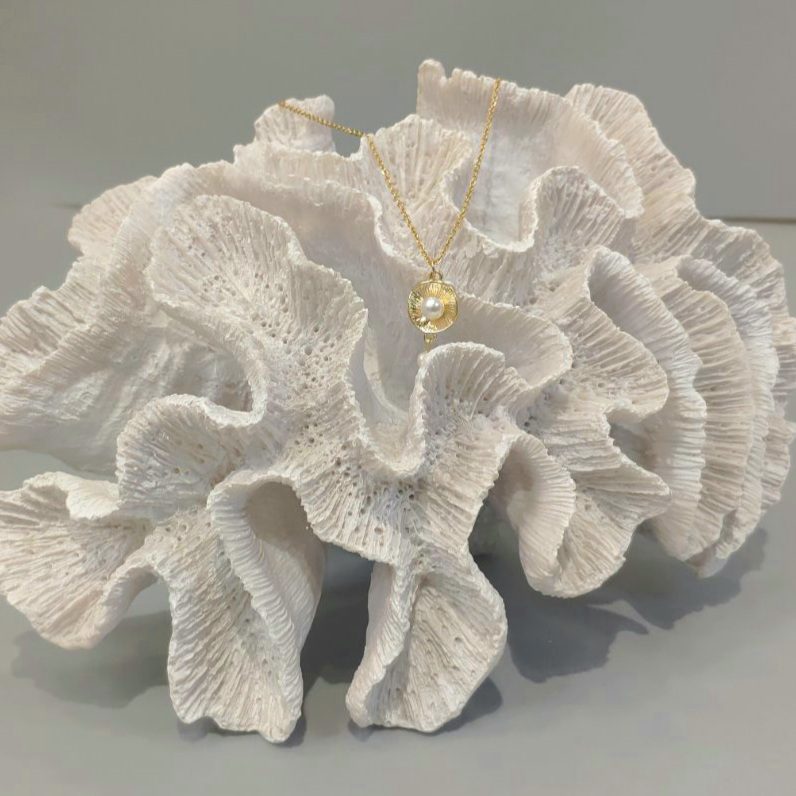 Επίχρυσο κολιέ με μάτι και πέρλα