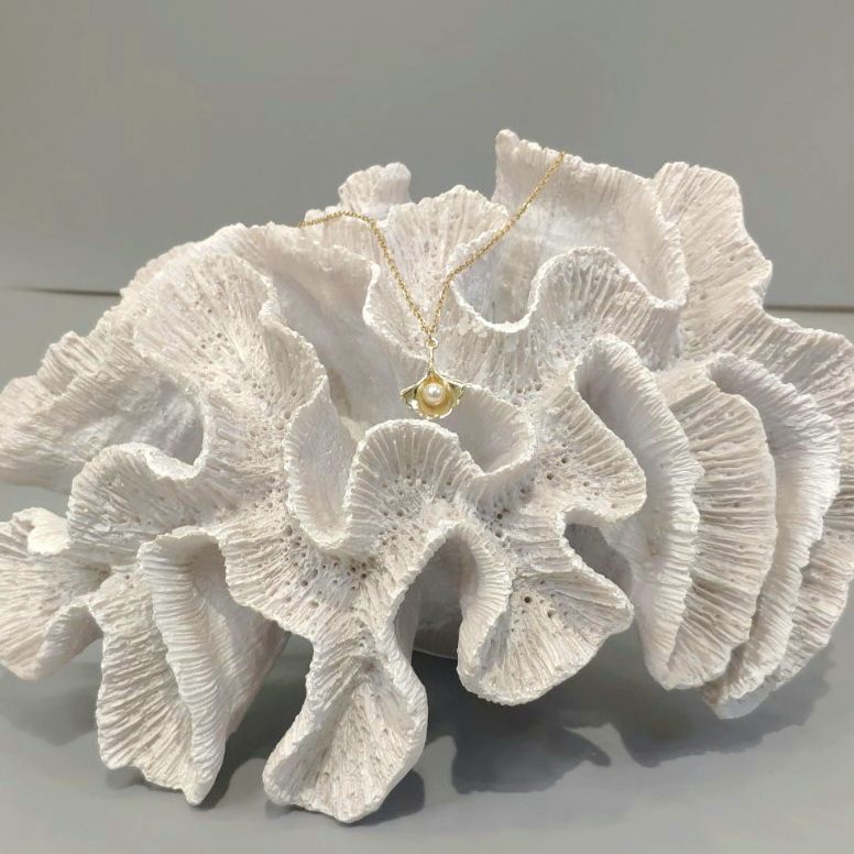 Επίχρυσο κολιέ με χρυσό ματάκι