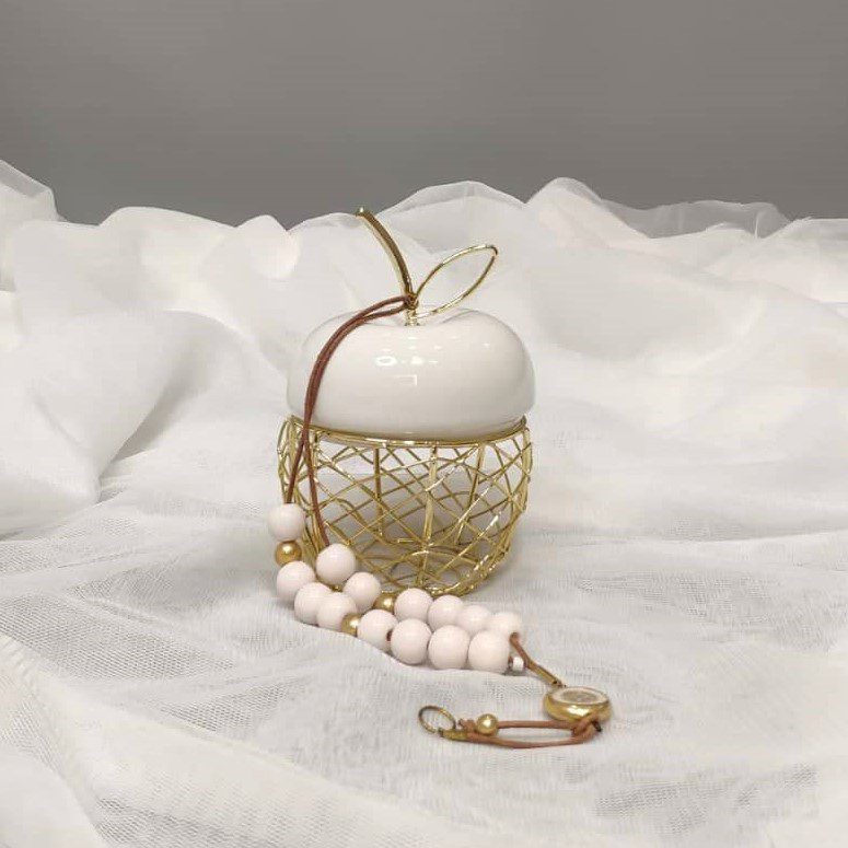 Γούρι 2023 μήλο με μπεγλέρι