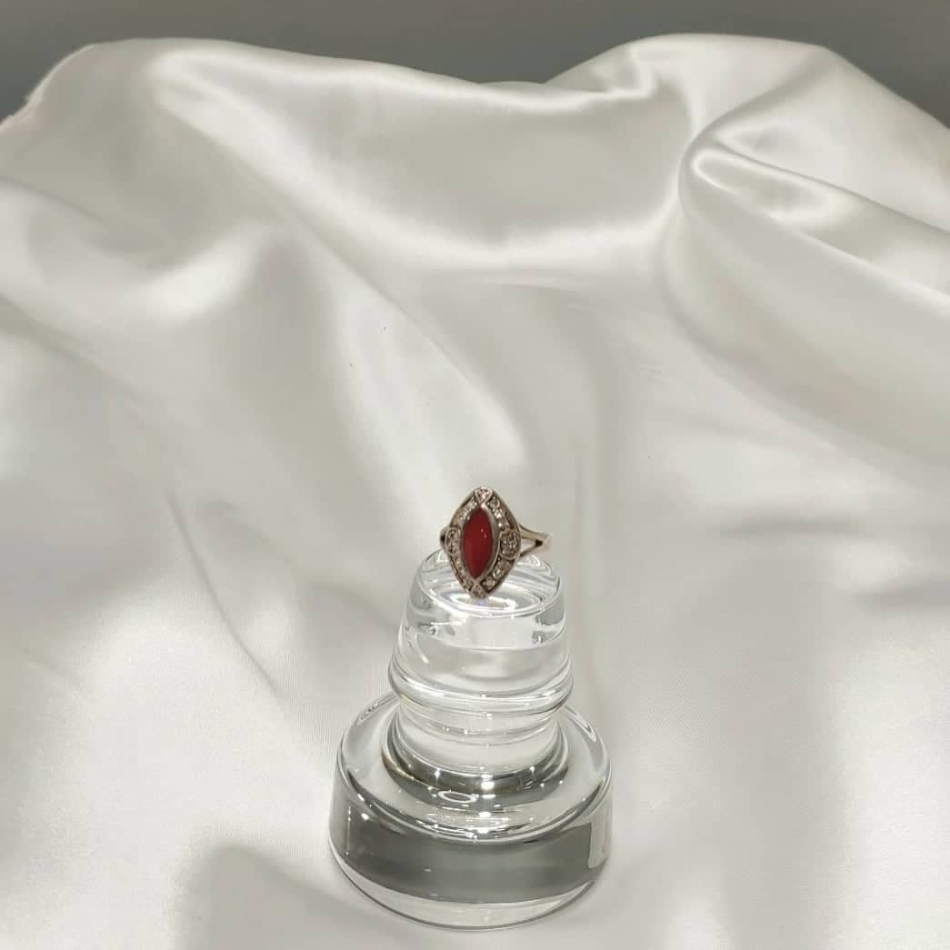 Vintage δαχτυλίδι με ρουμπινί πέτρα