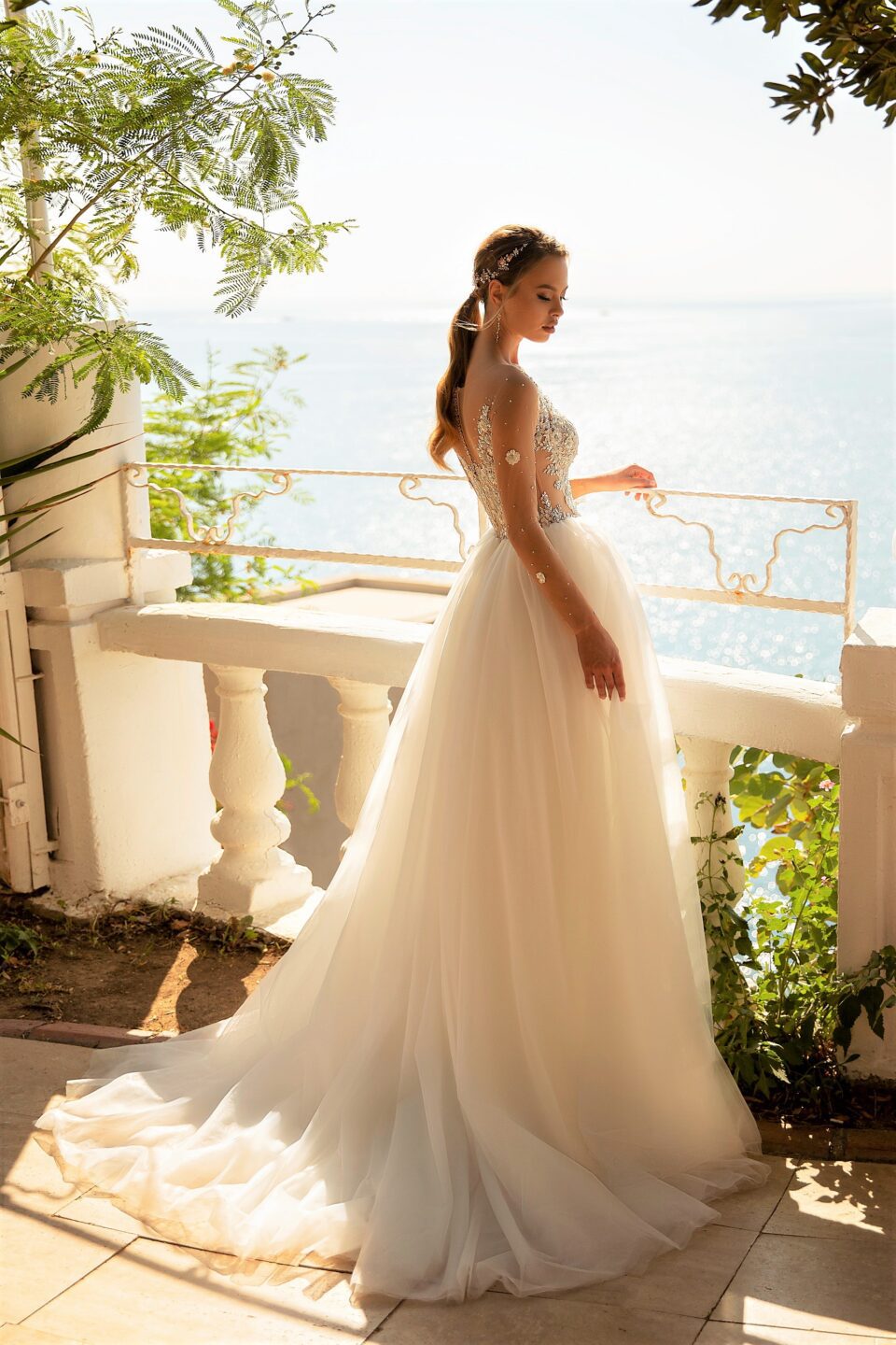 Wedding-dress-719-2 Εντυπωσιακό νυφικό με κεντημένο μπούστο σε διαφάνεια soleil