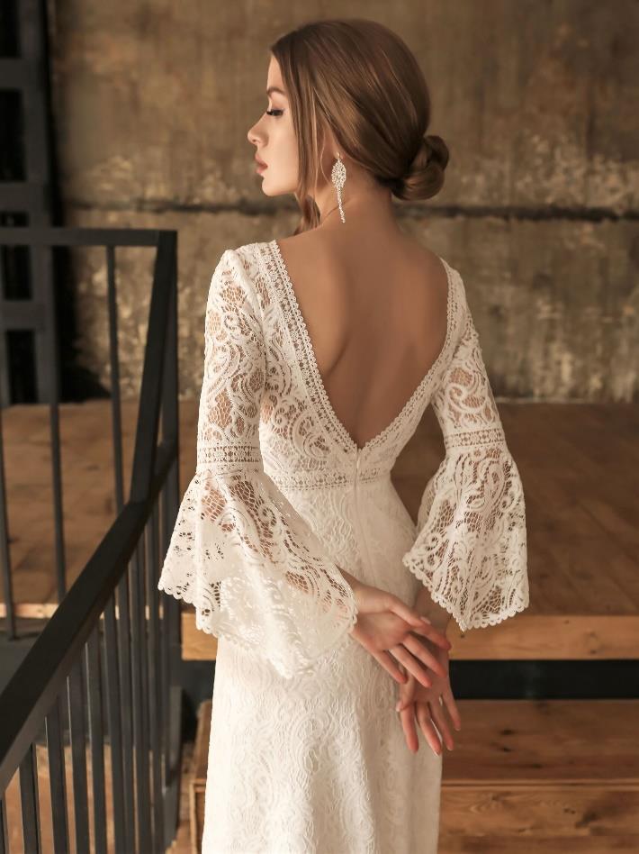 Vintage νυφικό φόρεμα όλο δαντέλα και μακρύ μανίκι