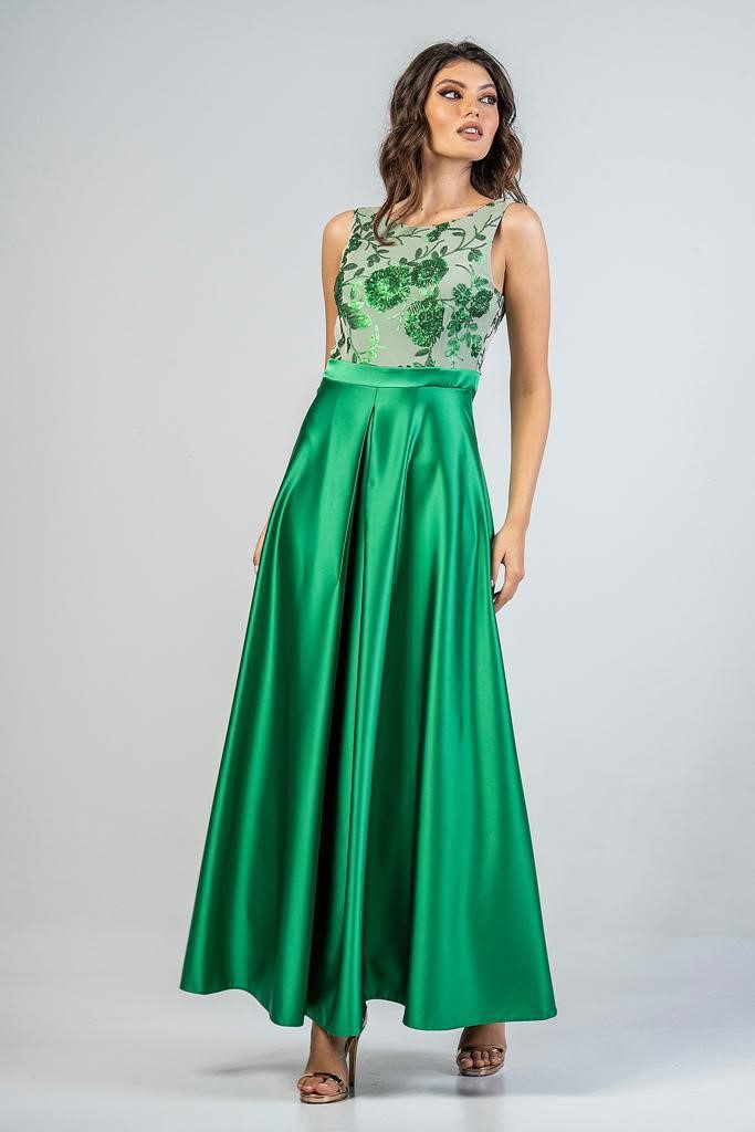 Φόρεμα με κέντημα