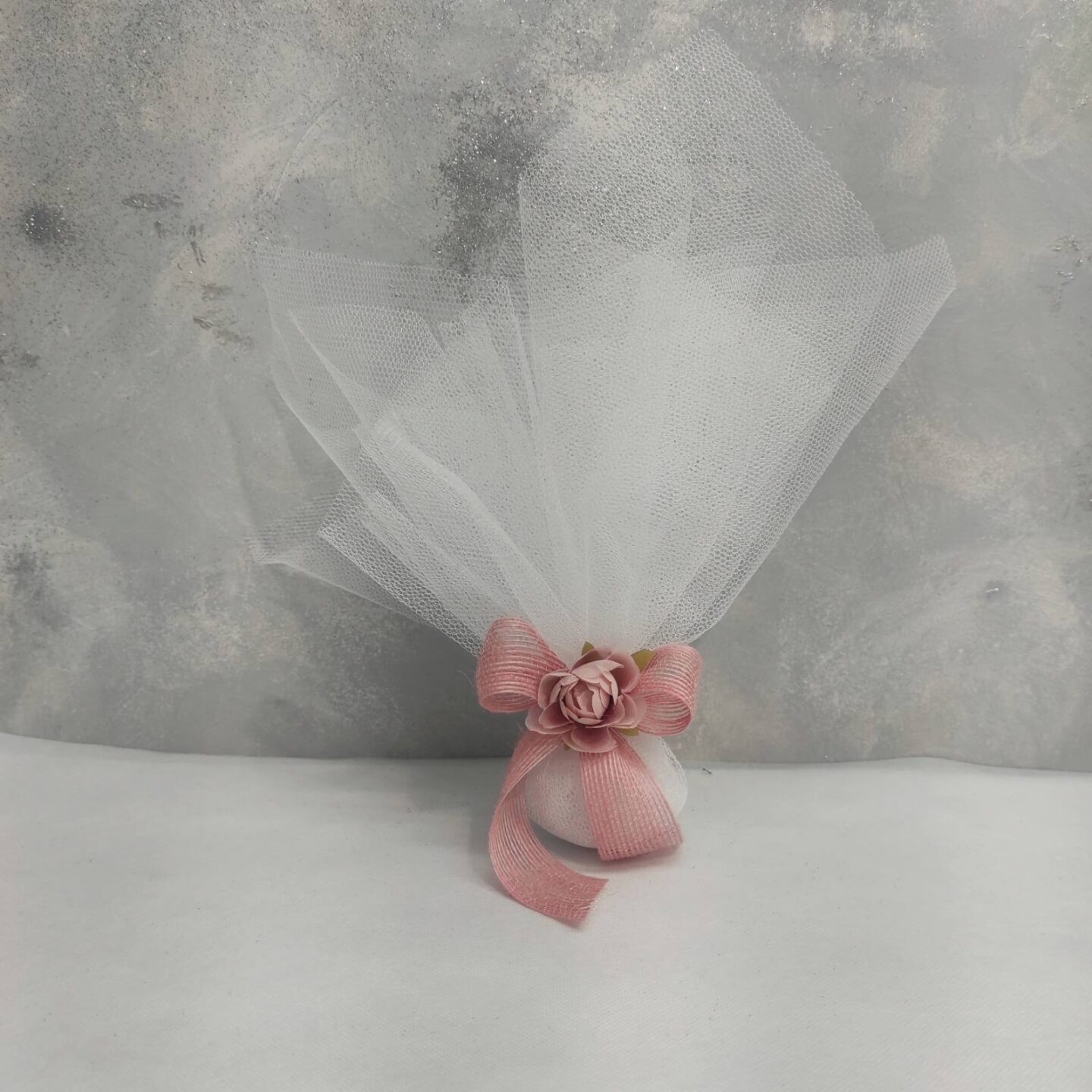 mpomponiera roz kai louloudi