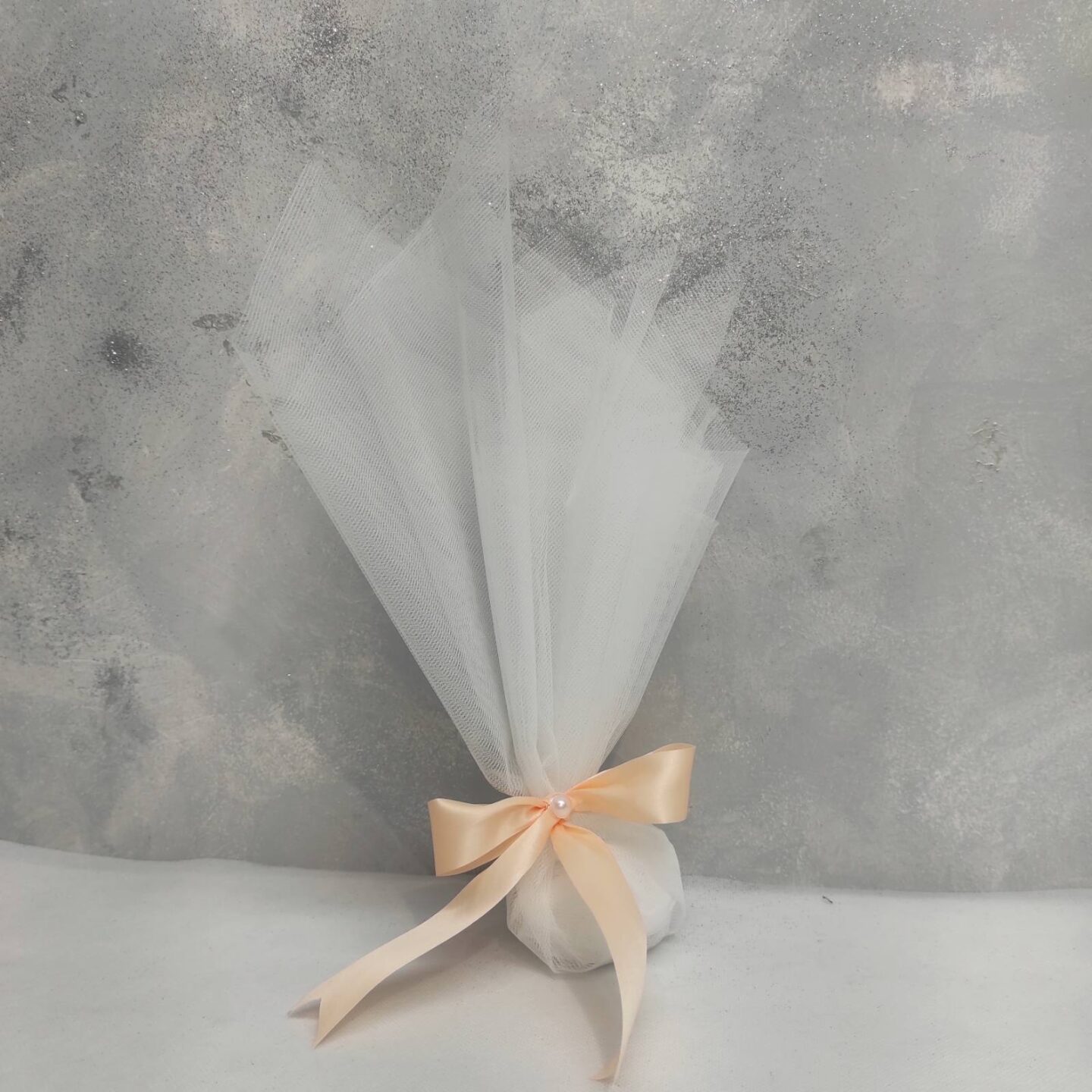 mpomponiera toulini me saten