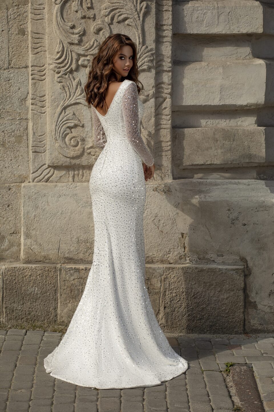 nifiko me maniki diafaneia1 nifiko me maniki diafaneia