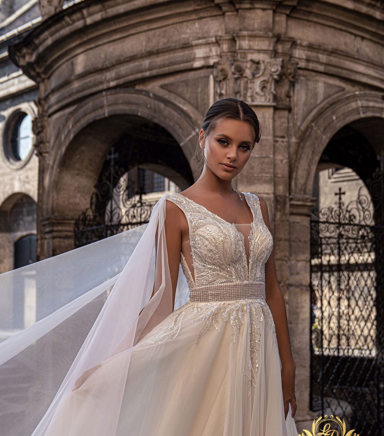 nifiko me stras k touli1 nifiko me stras k touli