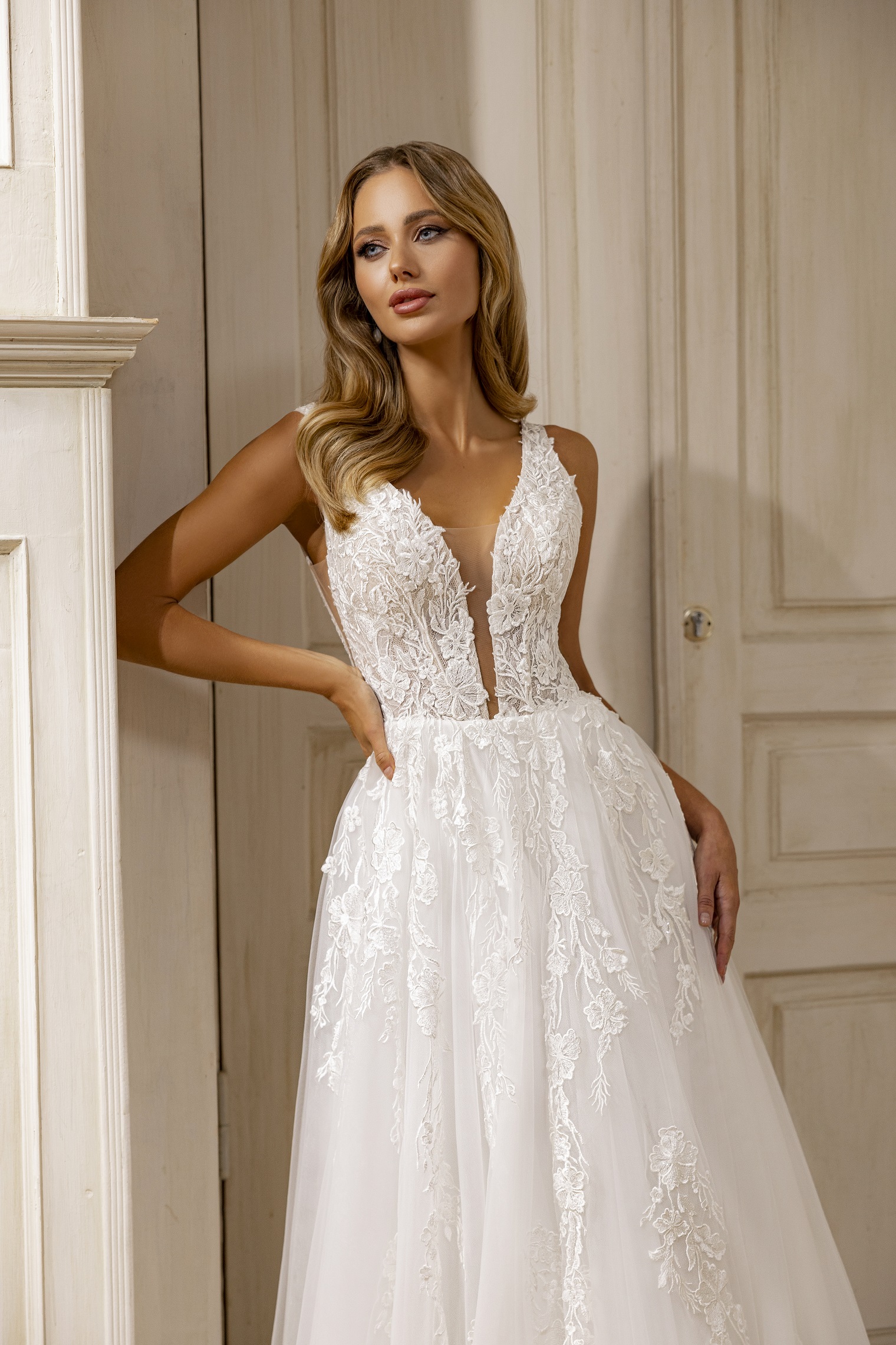 1202-2-Lady-Di-Bride-wedding-dress