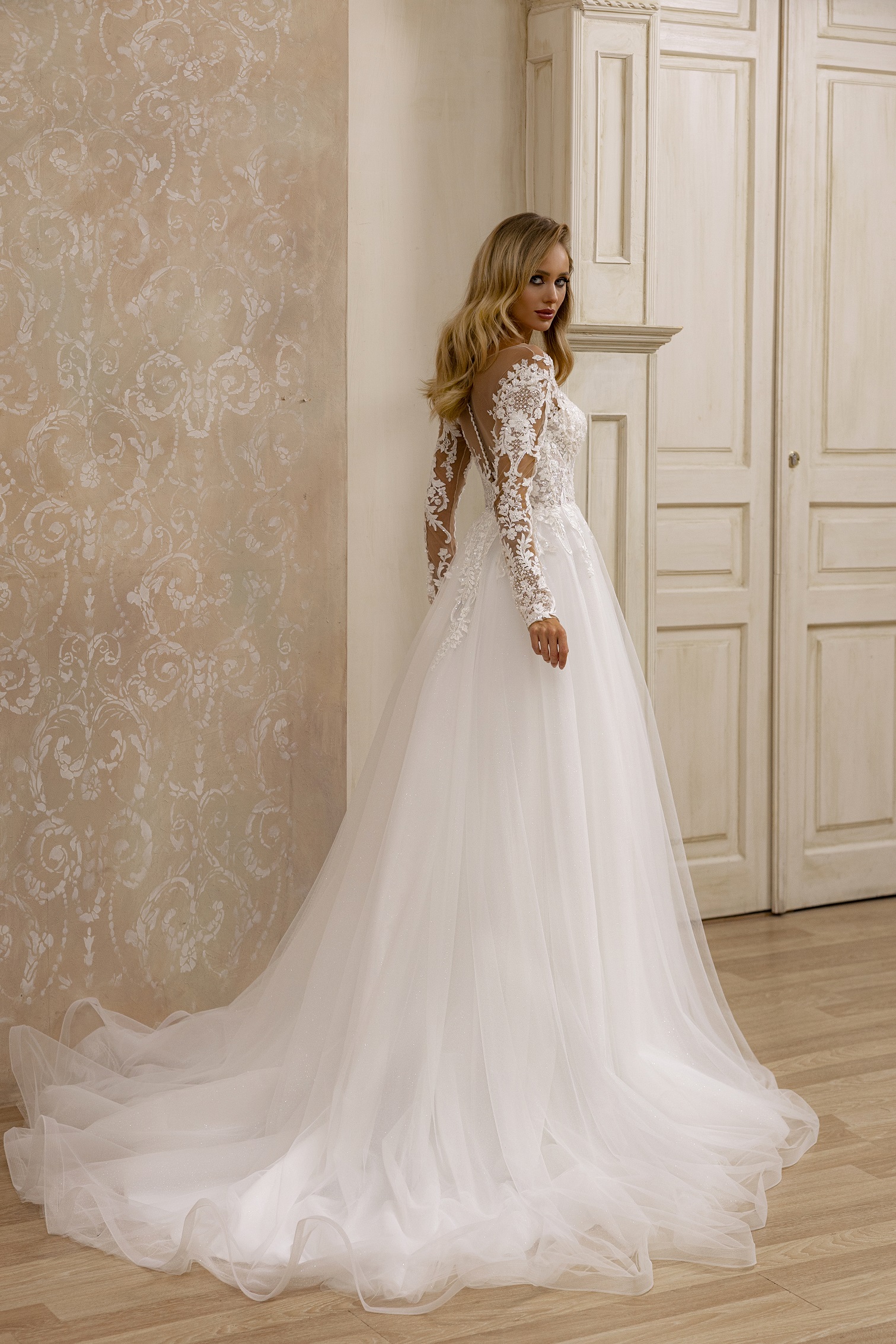 1209-3-Lady-Di-Bride-wedding-dress