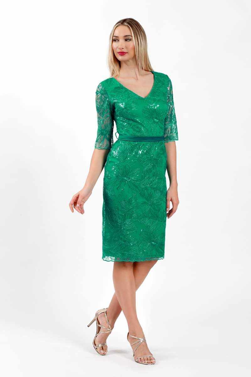 Midi φόρεμα με δαντέλα και ζωνάκι