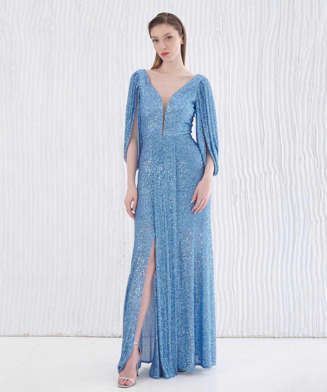 Maxi φόρεμα όλο γκλίτερ με σκίσιμο