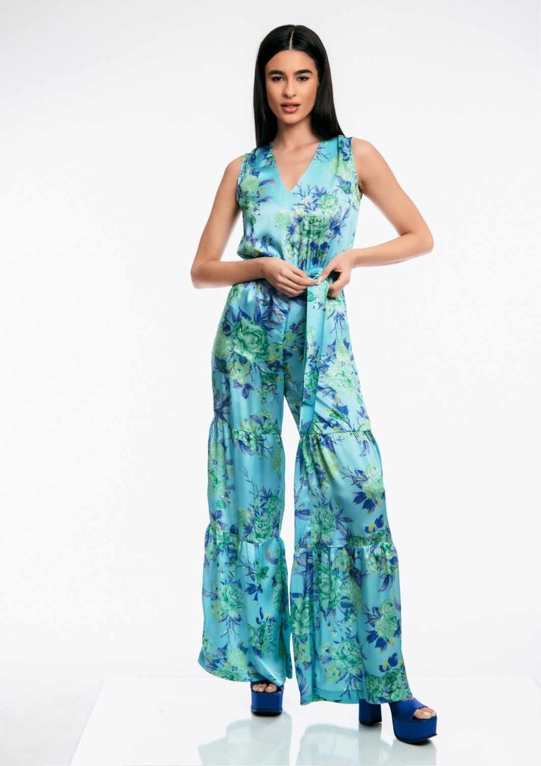 Oλόσωμη φλοράλ φόρμα