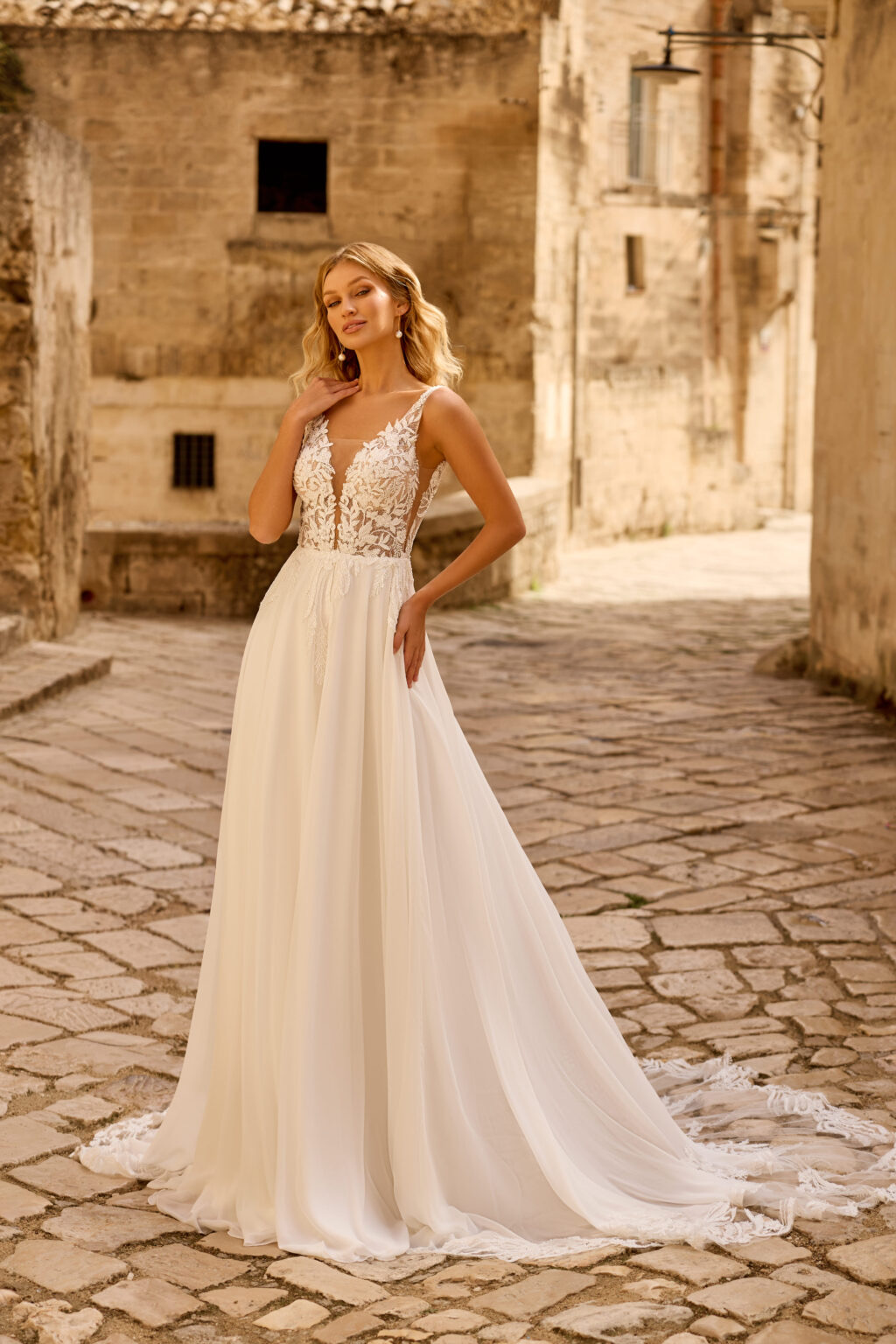 Νυφικό φόρεμα από Μεταξωτή Μουσελίνα 